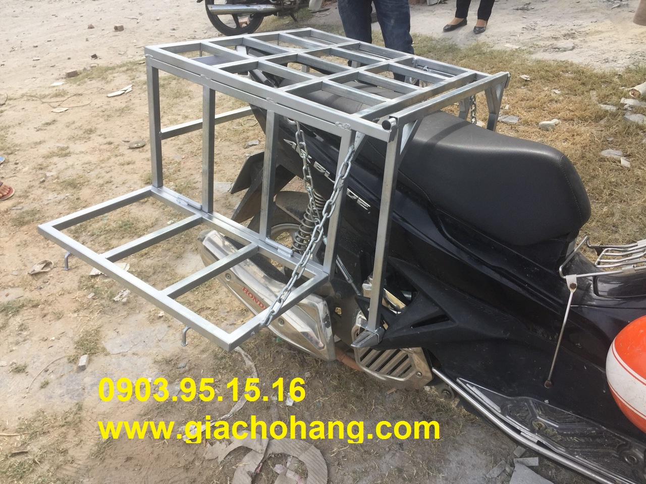 Baga Chở Hàng Đa Năng Kích Thước 60x67cm Giá Thồ Hàng Bằng Sắt Chắc Chắn Cho Mọi Loại Xe Máy 305000đ SIÊU THỊ VIỆT TÍN #27 Baga Chở Hàng Đa Năng Kích Thước 60x67cm Giá Thồ Hàng Bằng Sắt Chắc Chắn Cho Mọi Loại Xe Máy 305000đ SIÊU THỊ VIỆT TÍN